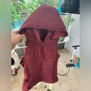 Lululemon puffer vest XS